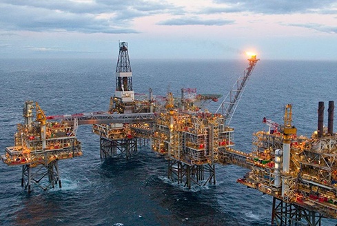 sea-oil-rig
